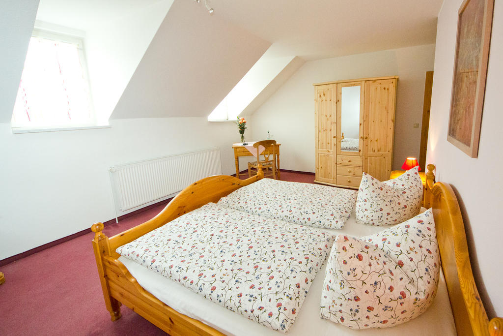 Hotel Garni Am Klostermarkt Plauen Habitación foto